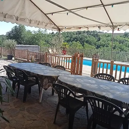 Проживание в семье De Cayssie *