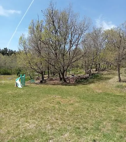 Rum i privatbostad De Cayssie Verrieres (Aveyron)